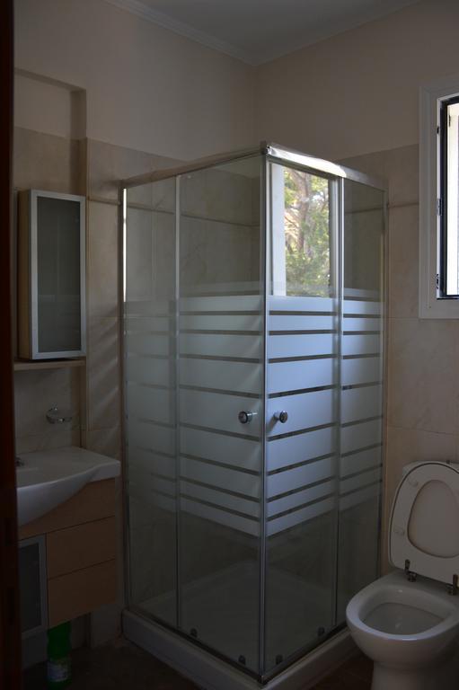 Erismini Apartment