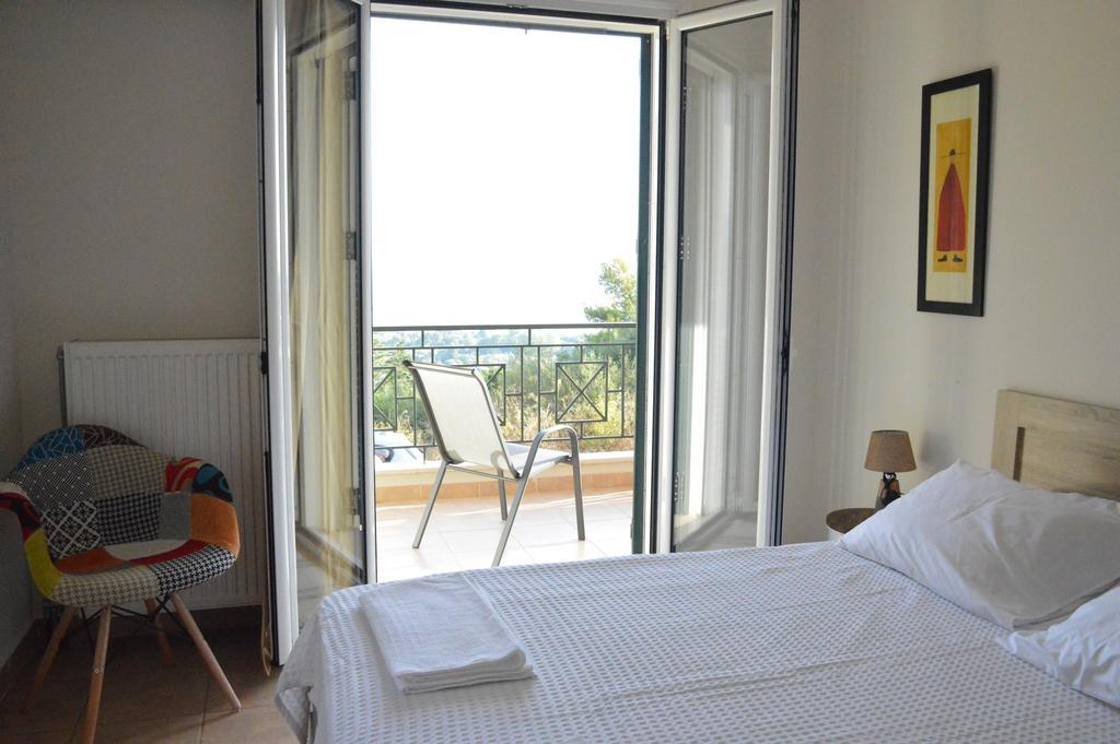 Erismini Apartment